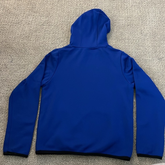 Boys Blue Under Armour hoodie size medium - Picture 4 of 4